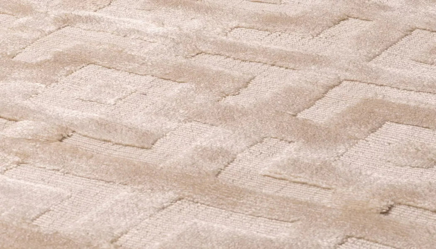 Reeves 200 X 300cm Patterned Rug in Ivory