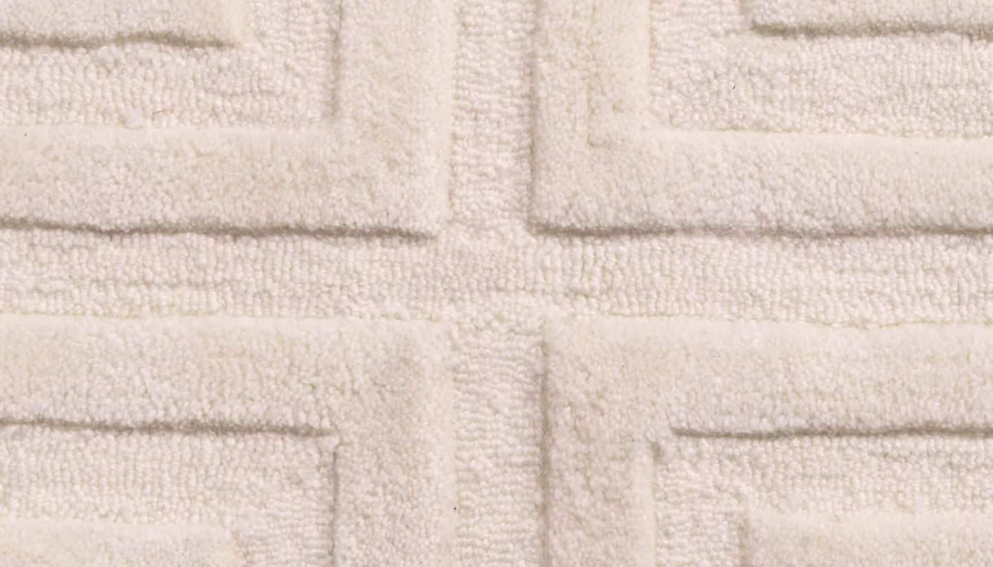Breck 200 X 300cm Patterned Rug in Ivory