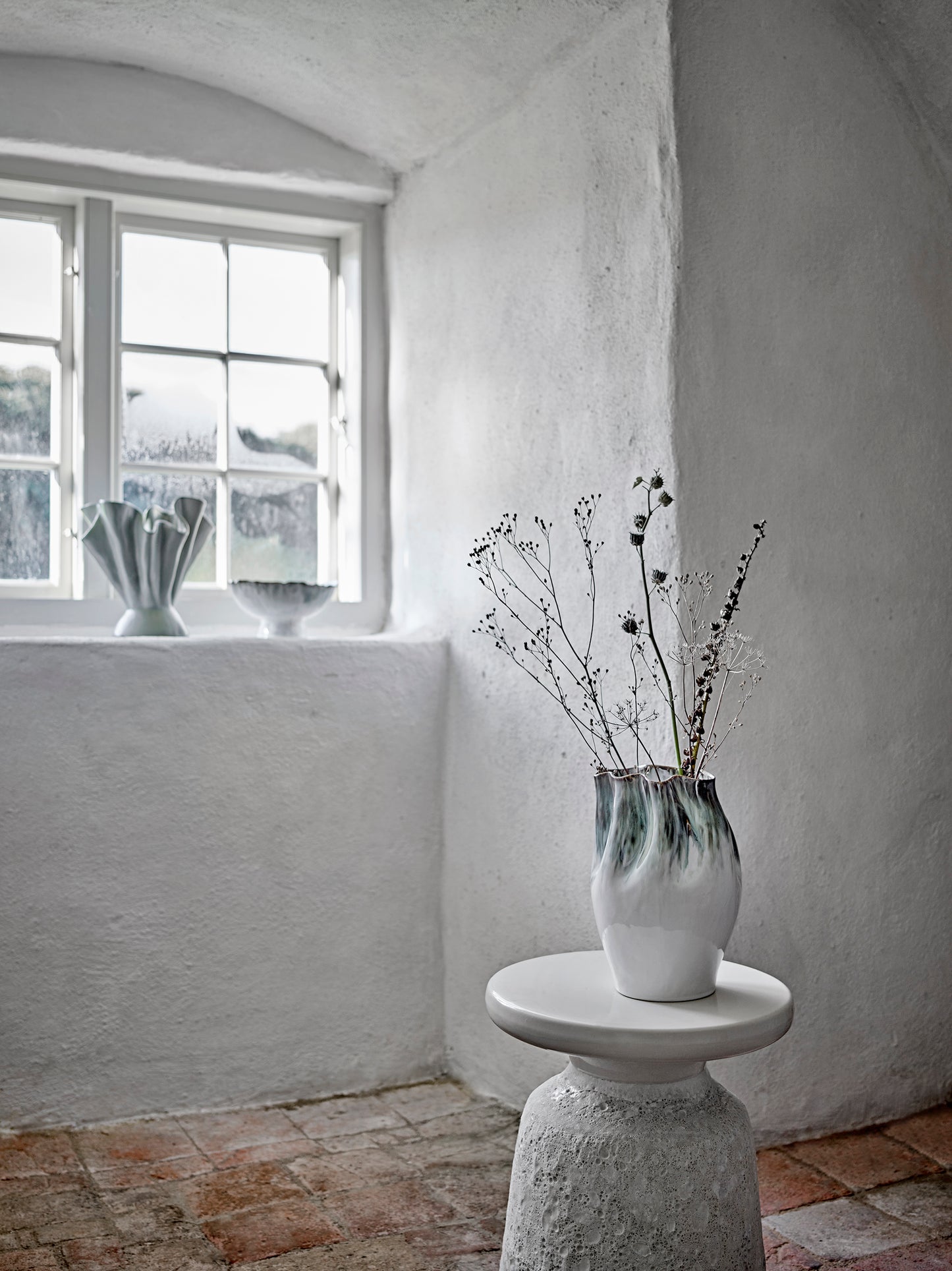 Nisha Vase, Green, Stoneware