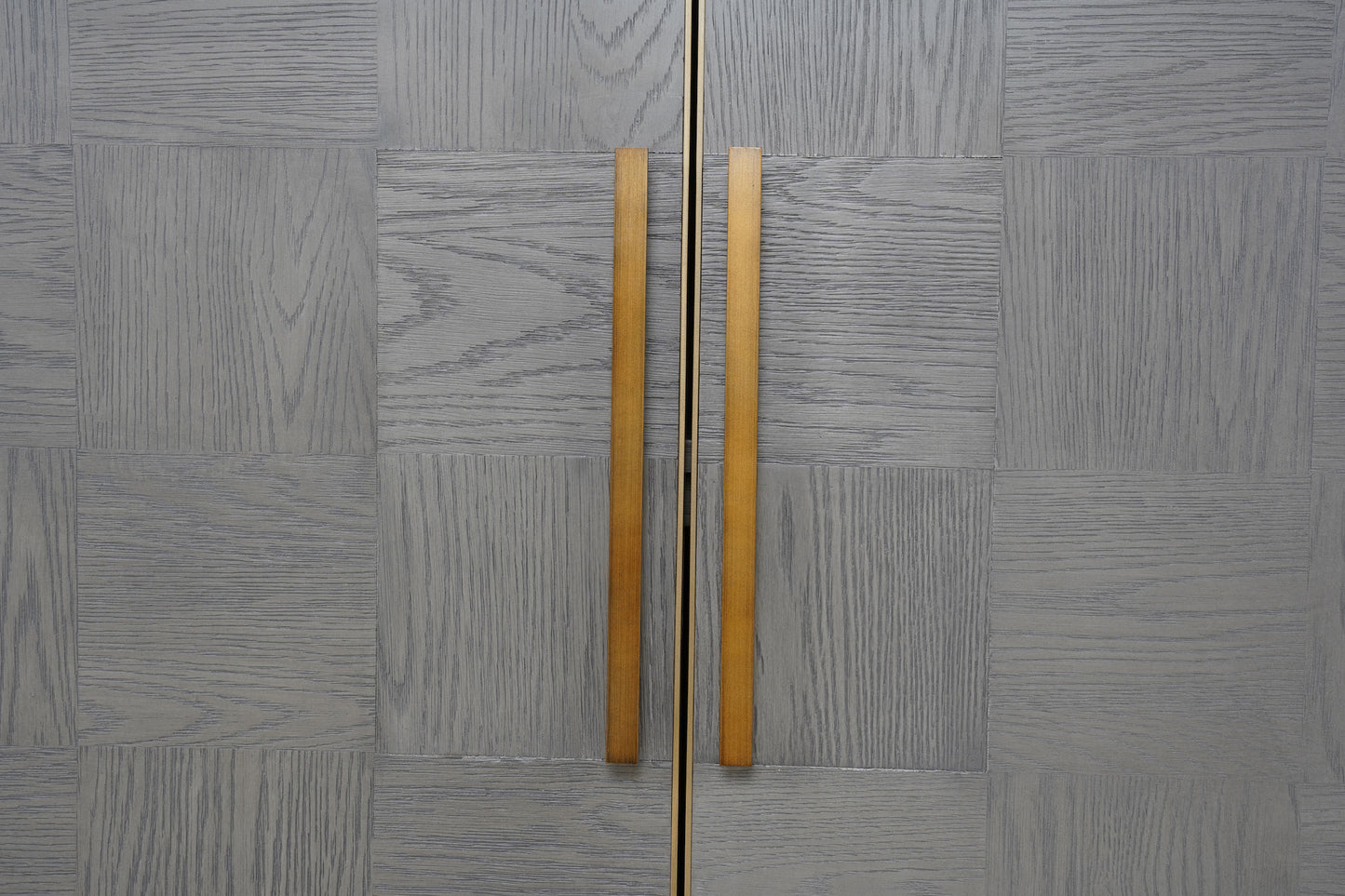Renmin Cabinet 4 Door Grey Oak