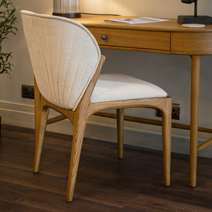 Yeriel Dining Chair